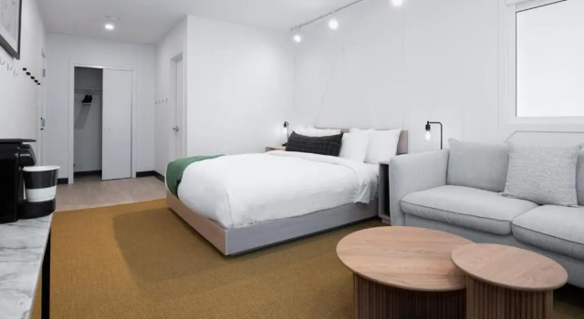 Gravity Haus Revelstoke, Boek Hotel Hotels in Brits Columbia met parkeren, Parkeren