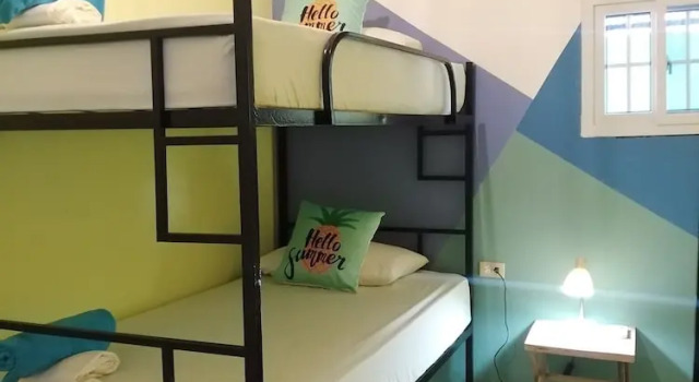 Номер Economy Hostel, Café & Garden Travelers