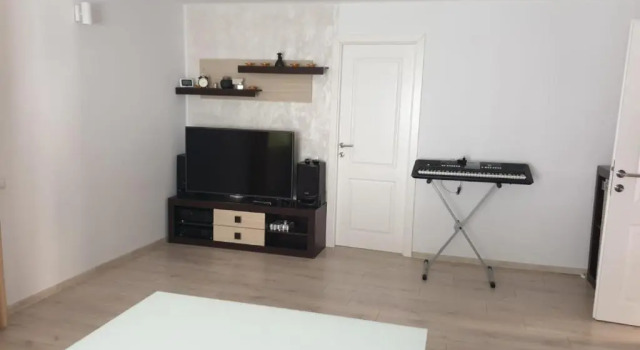 Casa Aris, Varaa Hotelli Hotellit Carpathians - Romania uima-altaalla, Uima-allas