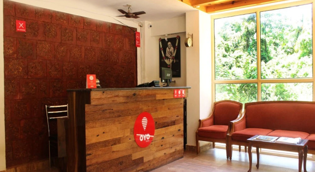 Hotel Tara Grande, Varaa Hotelli Candolim Pohjois-Goa