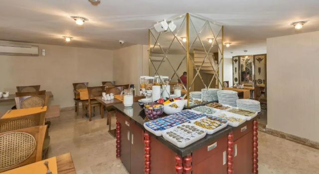Escardin Hotel, Забронировать Отель Фатих Стамбул, рядом с Библиотека Стамбульского университета