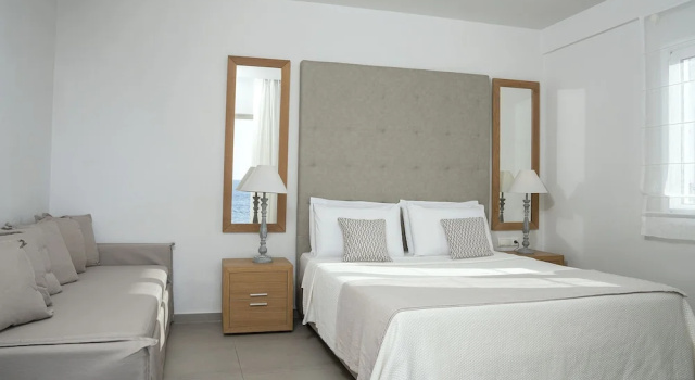 Трёхместный номер Standard с видом на море Maritimo Beach Hotel