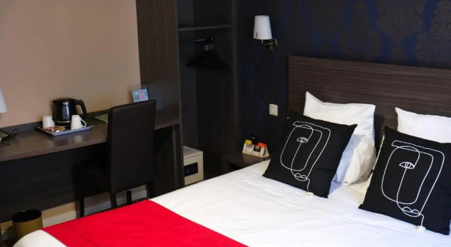 Двухместный номер Comfort LOGIS Hôtel ARCADIA