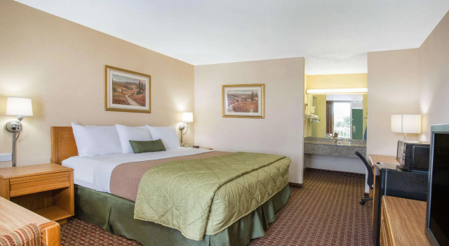 Номер Standard Ramada by Wyndham Wytheville
