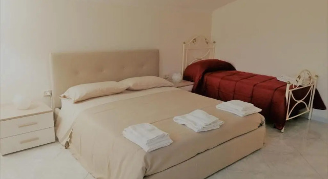 Трёхместный номер Standard Rara Domus B&B