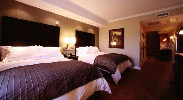 Четырёхместный номер Standard Bellasera Hotel & Suites Paso Robles, Tapestry by Hilton