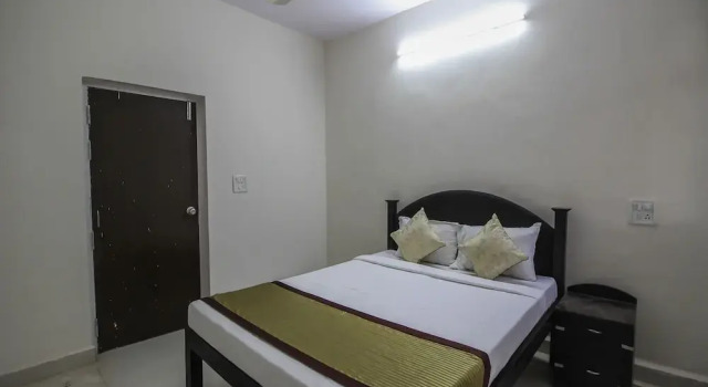 OYO 10074 Home Exquisite 1BHK Penthouse, Prenota Hotel Hotel a Goa con parcheggio, Parcheggio