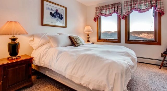Sunrise - Timberline L-1, Varaa Villa Hotellit New England uima-altaalla, Uima-allas