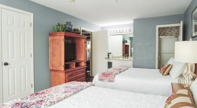 Club A-6 2 Bedroom Condo, Забронировать Отель Отели Table Rock Lake с парковкой, Парковка