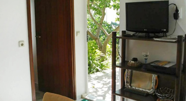 Milo - 50m From the sea - A1, Rezerwuj Hotel Hotele w Split-Dalmatia County z parkingiem, Parking