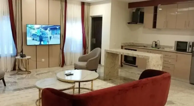 Апартаменты Presidential Fahrenheit Hotel