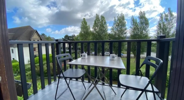 Апартаменты Cosy 36m With Balcony Near The Beach!