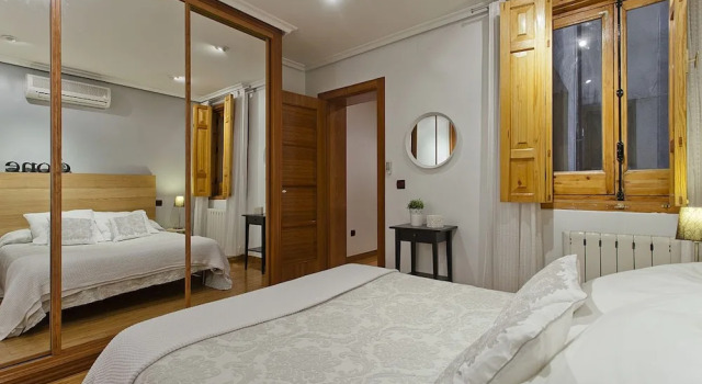 Fuencarral Apartments by Flatsweethome, Boek Appartement Chamberi Madrid, in de buurt van Edificio Grassy