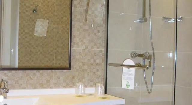 Номер Business Brit Hotel Châteaudun