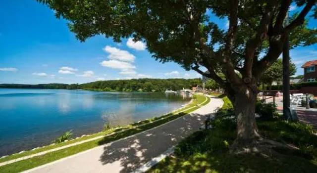 Am Seepark, Забронировать Отель Маленте 