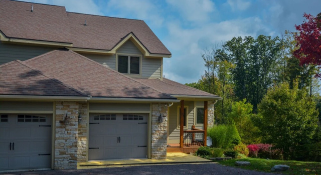 Whispering Pines, Buchen Sie Ferienhaus Hotels in Maryland mit Parkplatz, Parkplätze