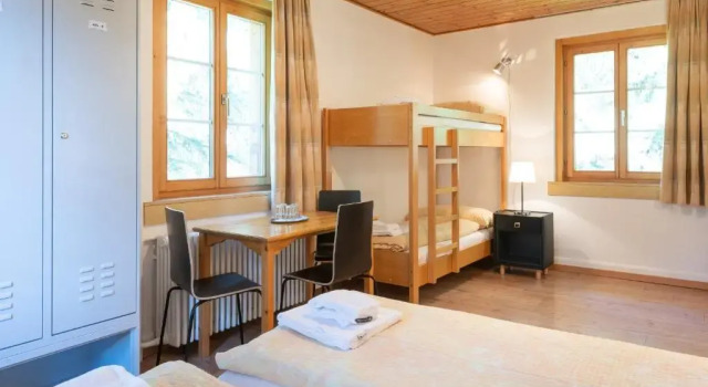 Кровать в общем номере (женский номер) Hostel by Randolins
