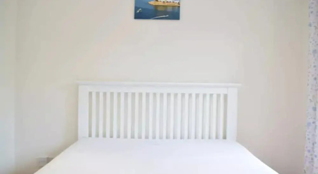 Bright and Spacious 2 Bed House