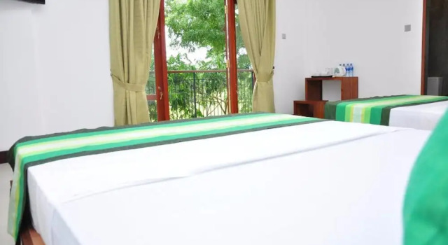 Четырёхместный номер Deluxe Green View Resort - Anuradhapura