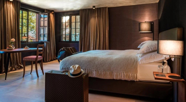 Hotel Krone Regensberg, Забронировать Отель Регенсберг 