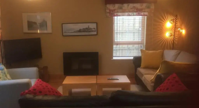 Апартаменты Secluded ground floor village centre apartment