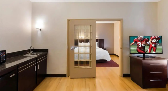 Red Roof Inn PLUS+ Columbus Downtown-Convention Center, Buchen Sie Hotel Columbus Ohio