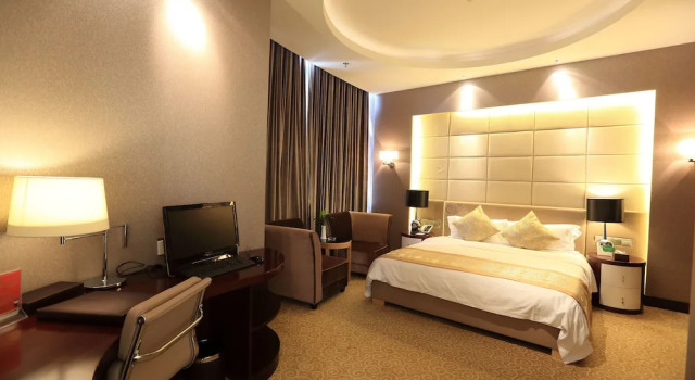 Номер Executive Jin Jiang Golden Mountain International Hotel