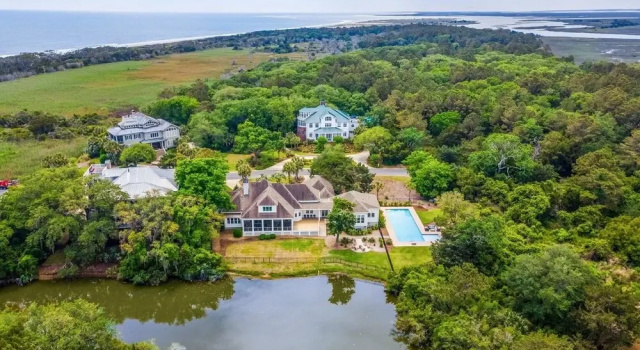 Коттедж с 5 комнатами Home Close To The Beach And Private Pool 5 Bedroom Home by Peace Vacations