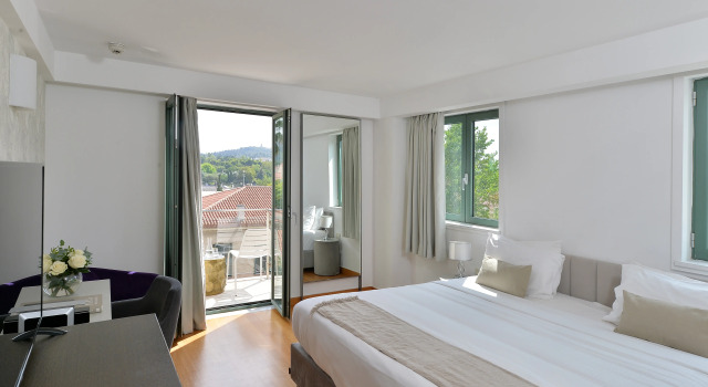 Athenaeum Eridanus Luxury Hotel