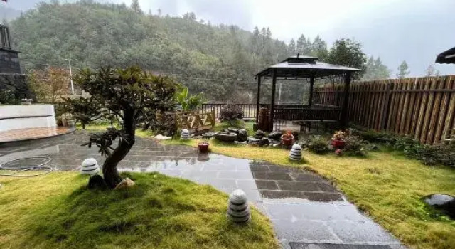 Lili Residence, Rezerwuj Hotel Hotele w Baoshan z parkingiem, Parking