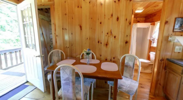 Robin Hill Camping Resort Deluxe Cottage 13, Buchen Sie Campingplatz Lenhartsville Pennsylvania
