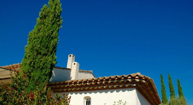 House With 4 Rooms in Pouzolles, With Wonderful Mountain View, Private, Réserver Hôtel Pouzolles Languedoc-Roussillon