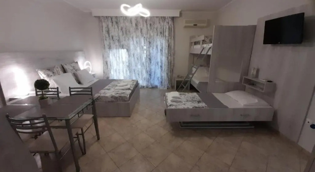 Studio Garden, Prenota Hotel Hotel a Macedonia con colazione, Colazione