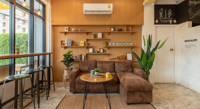 BEDGASM Hotel x Café at Nimman