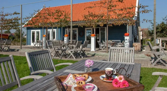 Romantic studio with garden, Book Vacation Home Vlissingen 