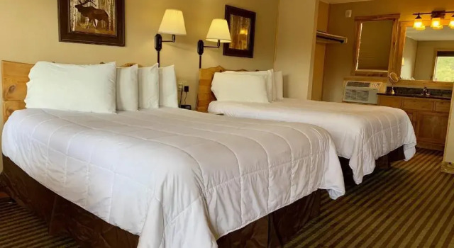 Run of House Hotel Estes