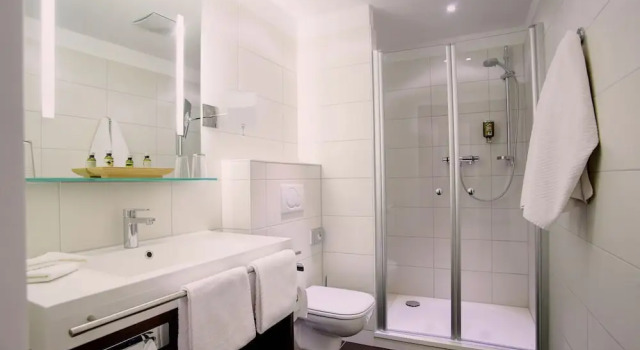 Студия Business Hotel Mercedes - Self Check-In