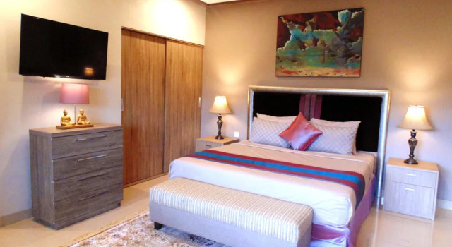 Puri Sabina Bed & Breakfast, Забронировать Отель Отели провинции Бали с бассейном, Бассейн