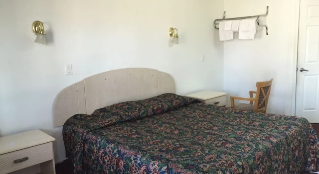 Номер Premium Mayfair Motel