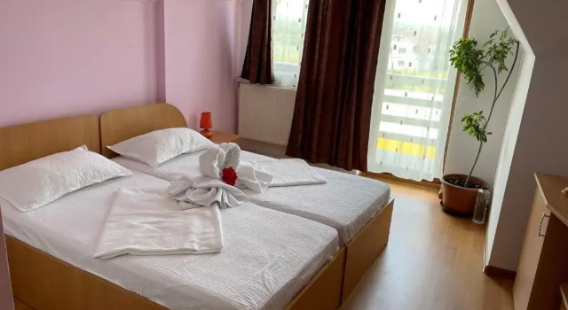 Pensiunea Simina, Rezerwuj Hotel Caransebes 