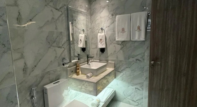 Апартаменты Premium Royal Plaza Hotel - Duqm