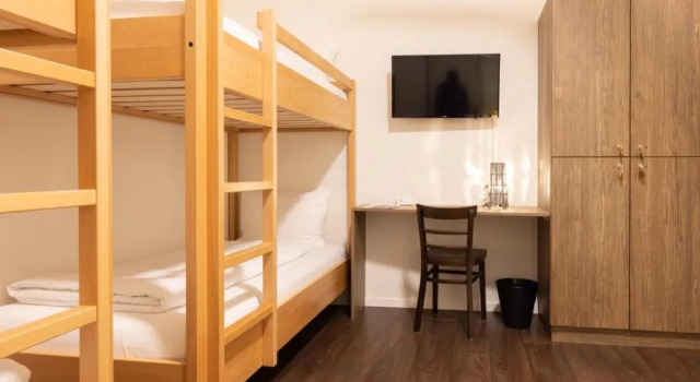 Четырёхместный номер Economy B&B Hotel Peter und Paul
