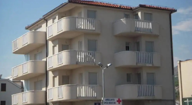 Apartments Lucia, Rezerwuj Apartament Hotele w Split Region z parkingiem, Parking