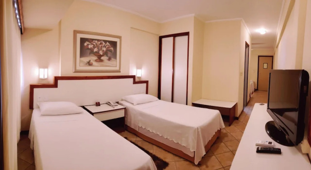 Номер Standard Lord Plaza Hotel