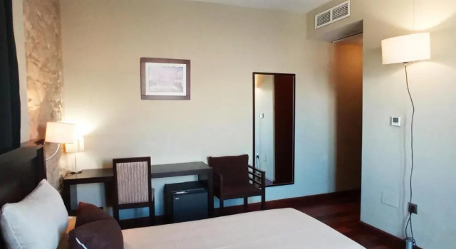 Двухместный номер Standard с балконом Hotel Baeza Monumental by eme hoteles
