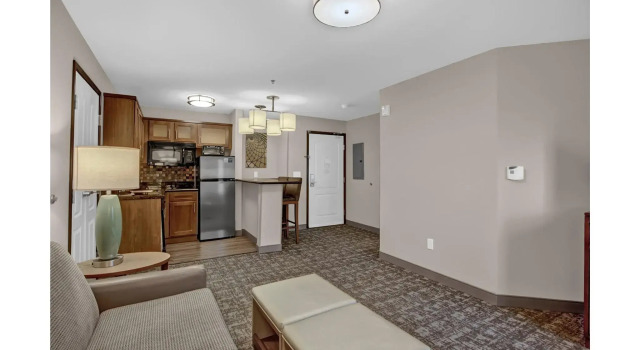 Четырёхместный люкс Staybridge Suites Salt Lake-West Valley City by IHG