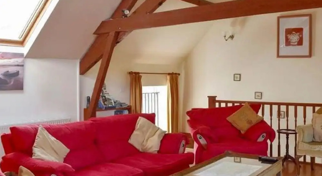 Boutique Apartment in Bere Regis With Pond, Varaa Huoneisto Asunnot kohteessa Merseyside, Huoneisto