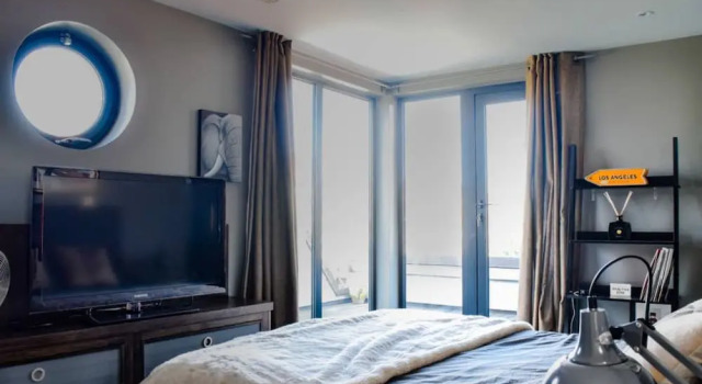 2 Bedroom Penthouse Flat In The Heart Of Balham, Забронировать Отель Отели Англии 3 звезды, 3*