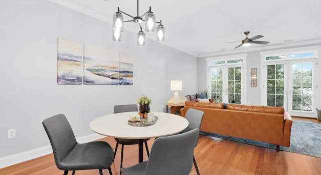Коттедж 3 Suites Walkable Historic District Location The Juliette by Avantstay