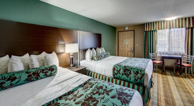 Четырёхместный номер Standard Prosperos Flagship Inn